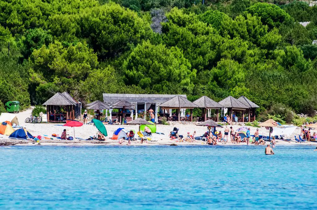 Hotel Lavanda Božava Kültér fotó