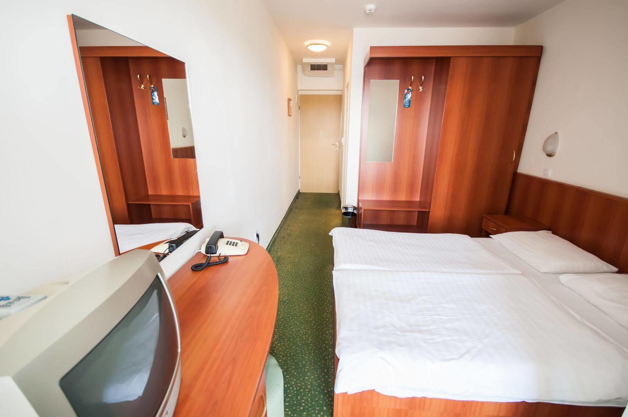 Hotel Lavanda Božava Kültér fotó